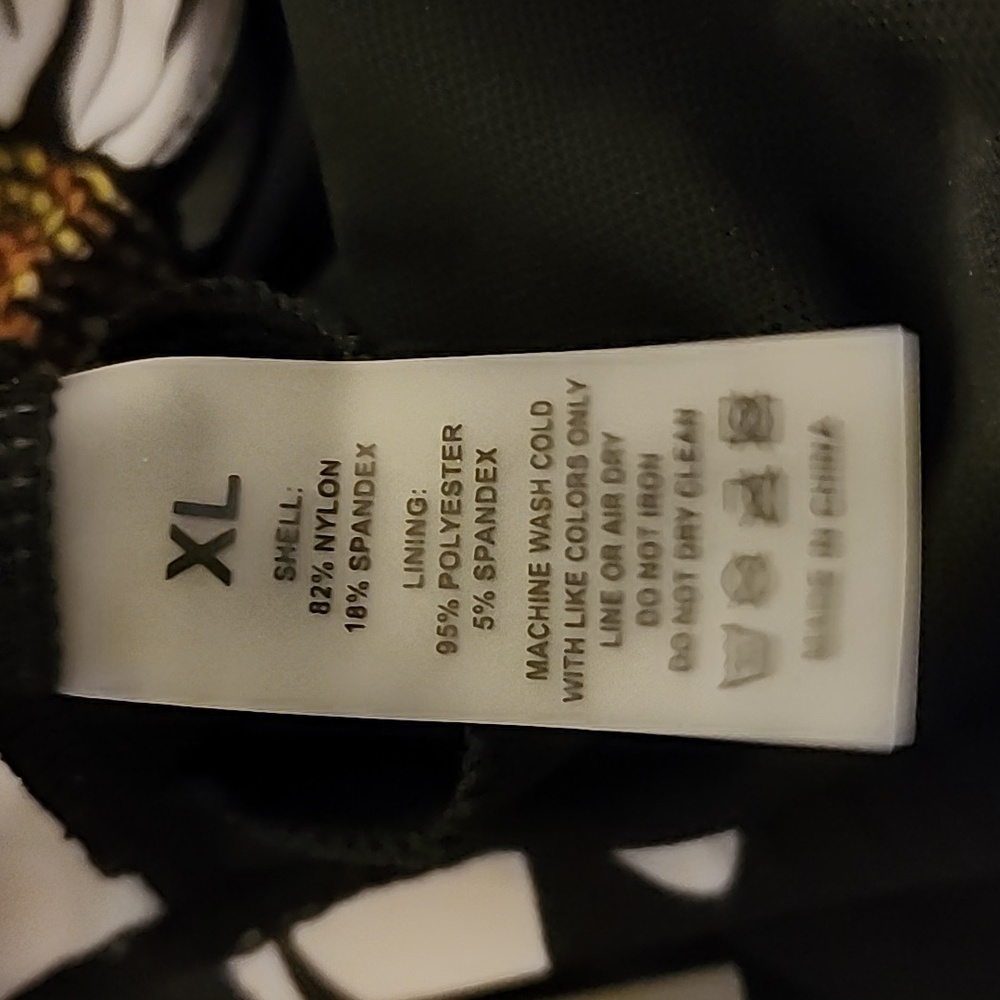 2 piece Swimsuit XL - Picture 9 of 9